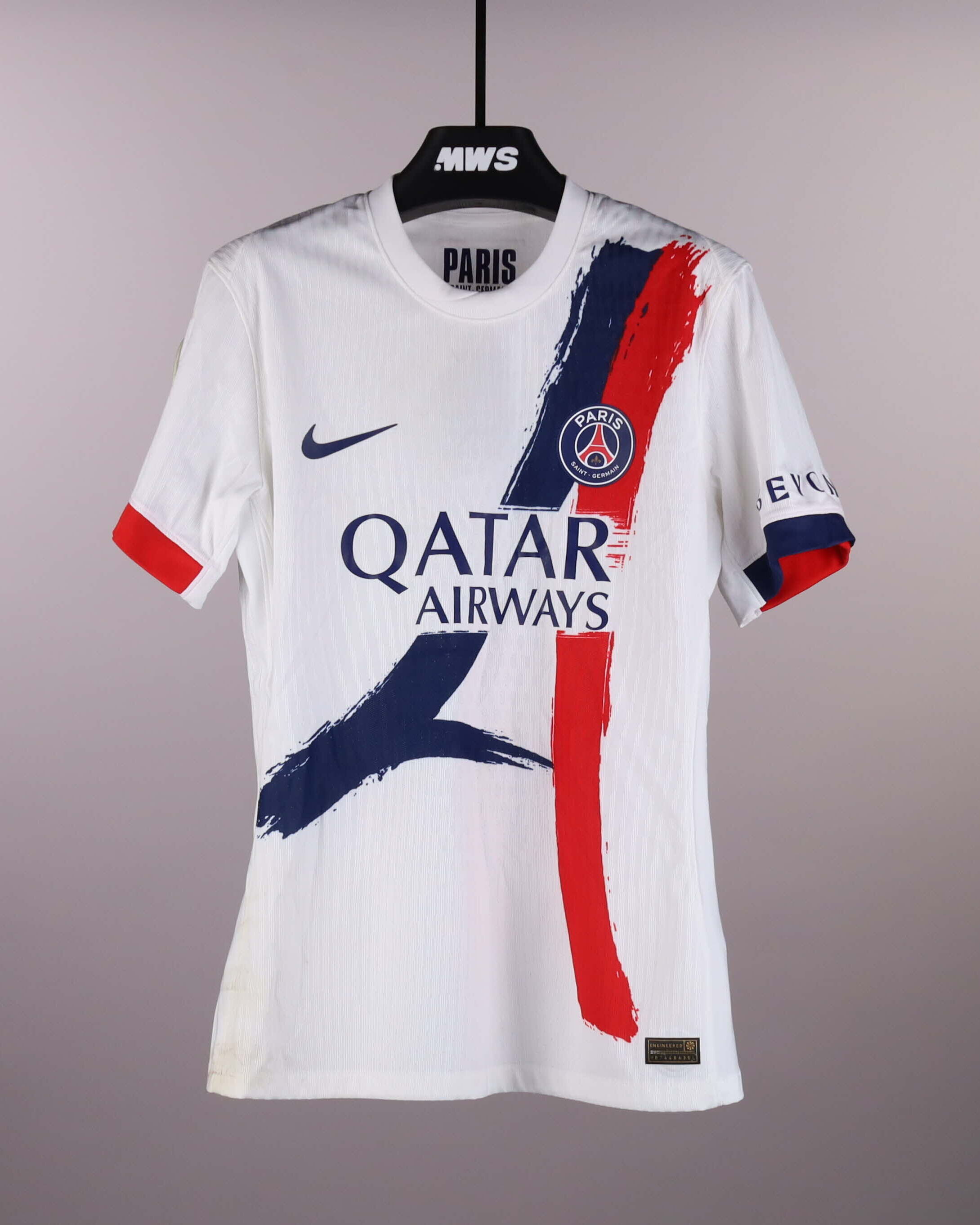 Kang-In Lee 이강인 Paris Saint-Germain shirt