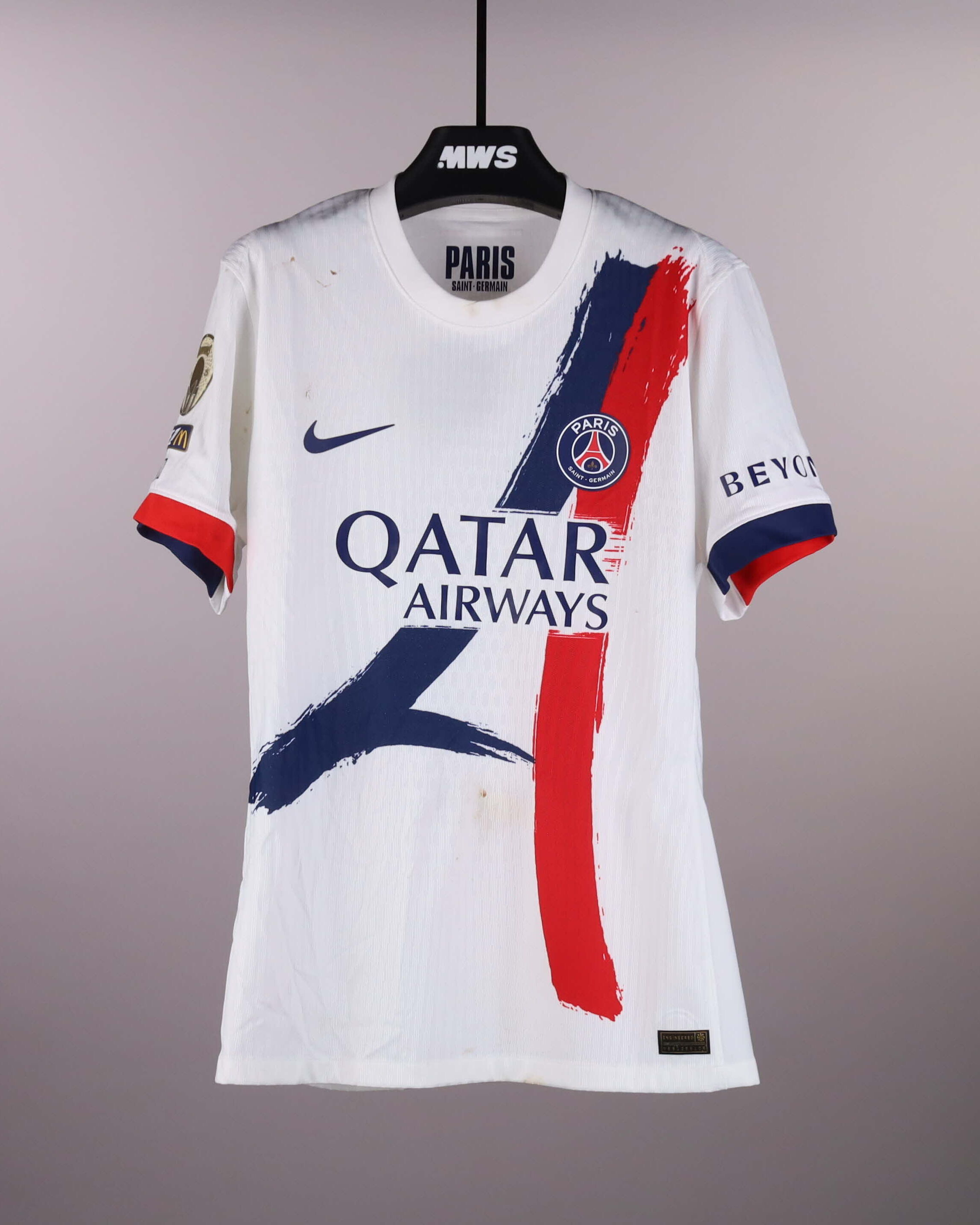 Achraf Hakimi Paris Saint-Germain shirt