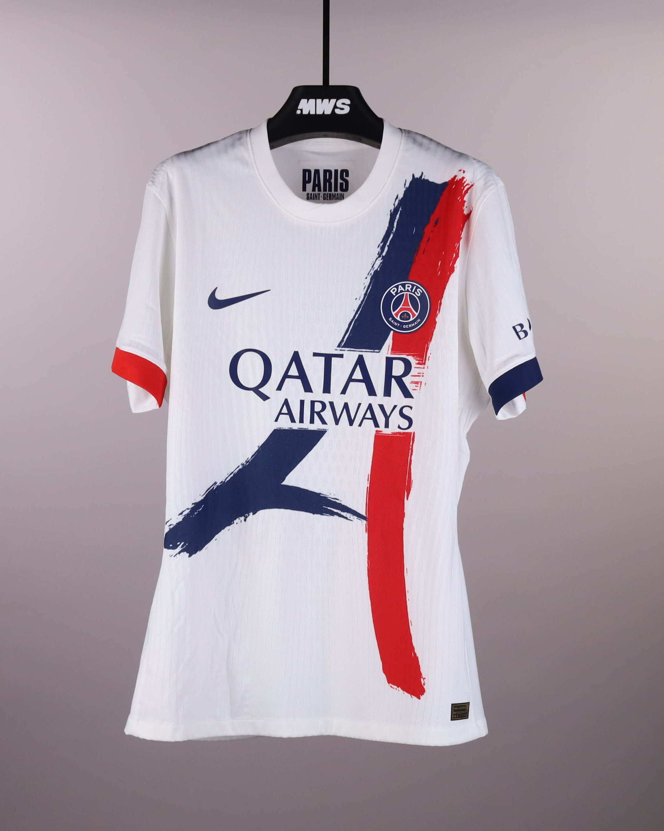 Gonçalo Ramos Paris Saint-Germain shirt