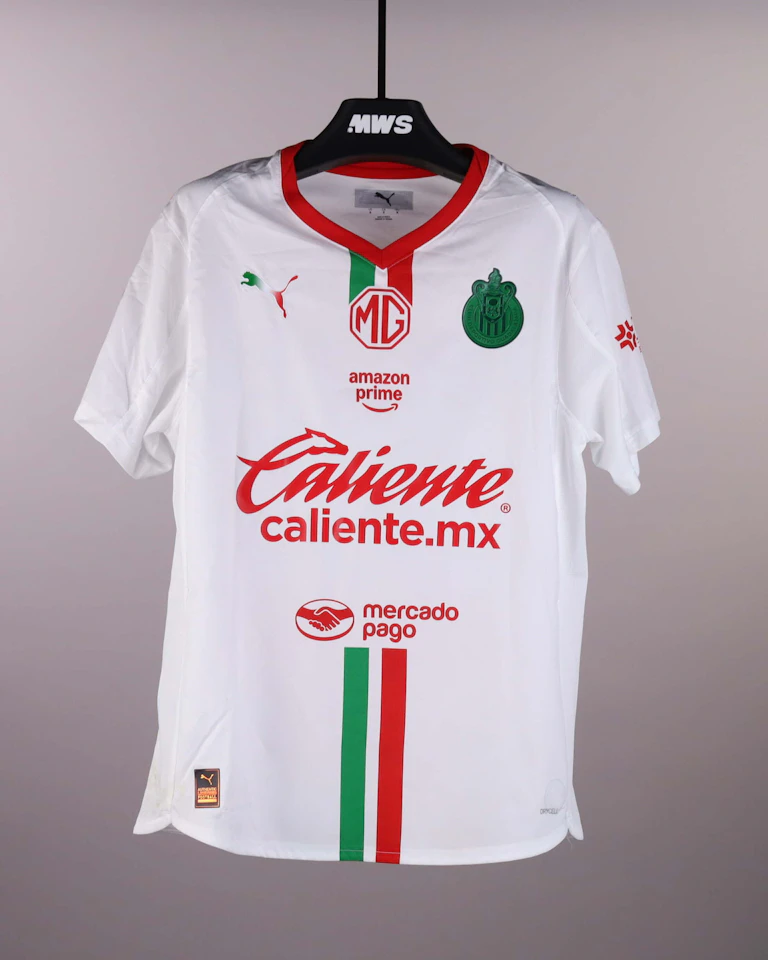 来自Chivas Guadalajara的Brian Gutierrez球衣