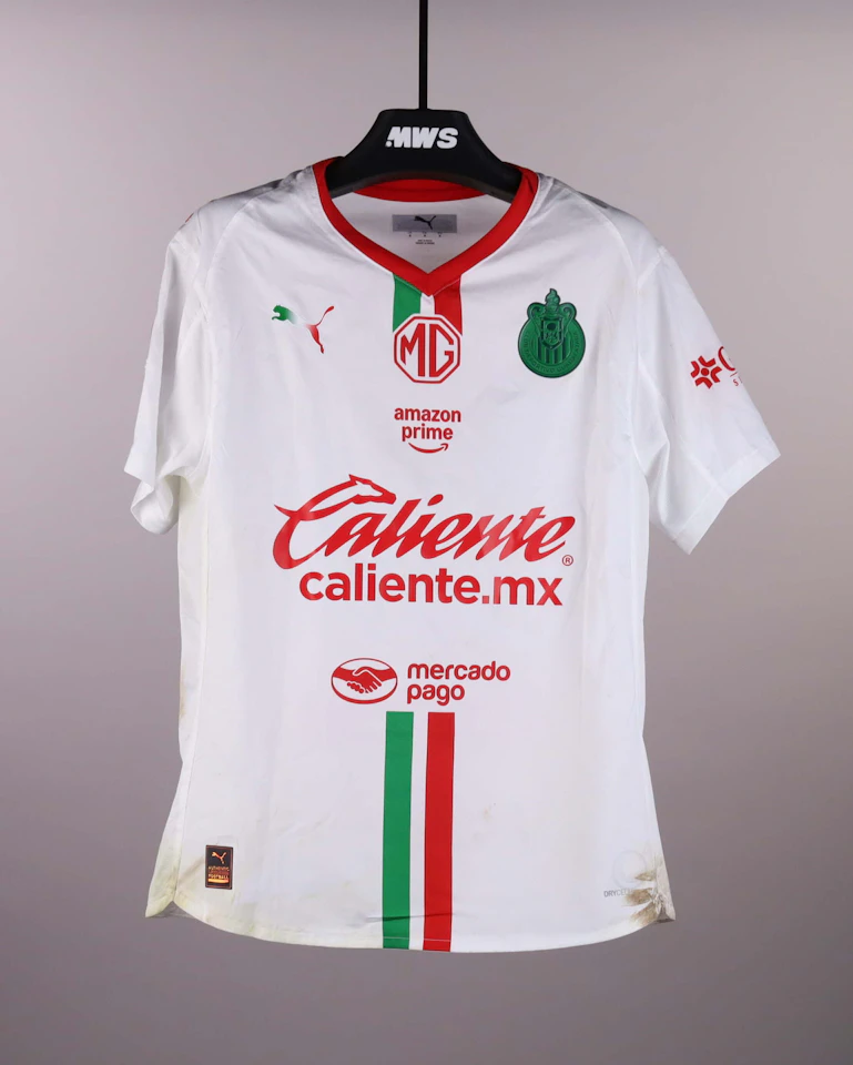 来自Chivas Guadalajara的Hugo Camberos Figueroa球衣
