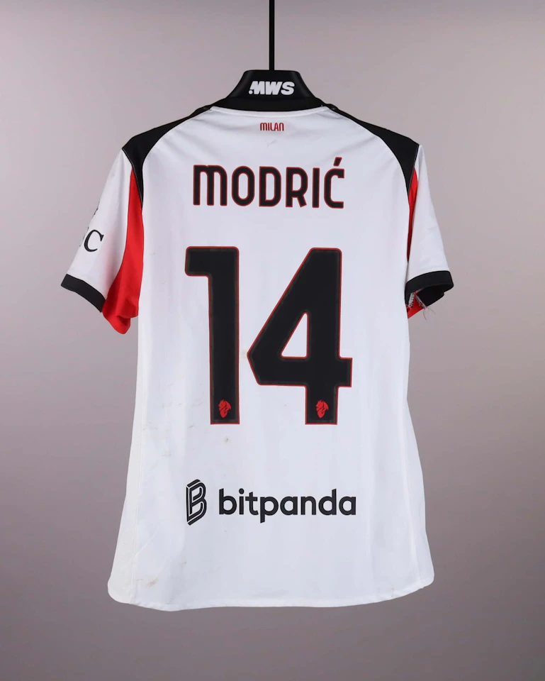 来自AC Milan的Luka Modrić球衣