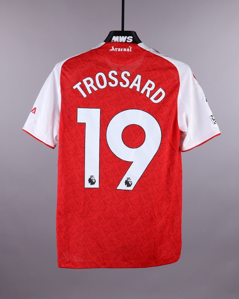 Leandro Trossard Arsenal shirt