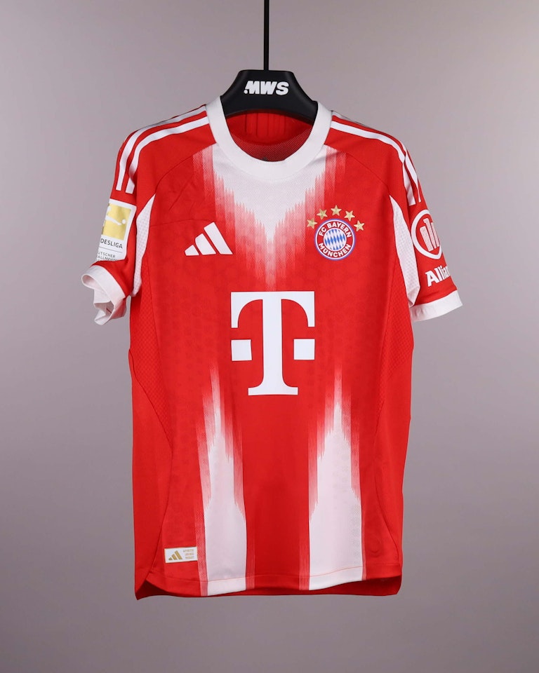 Luis Díaz FC Bayern München shirt