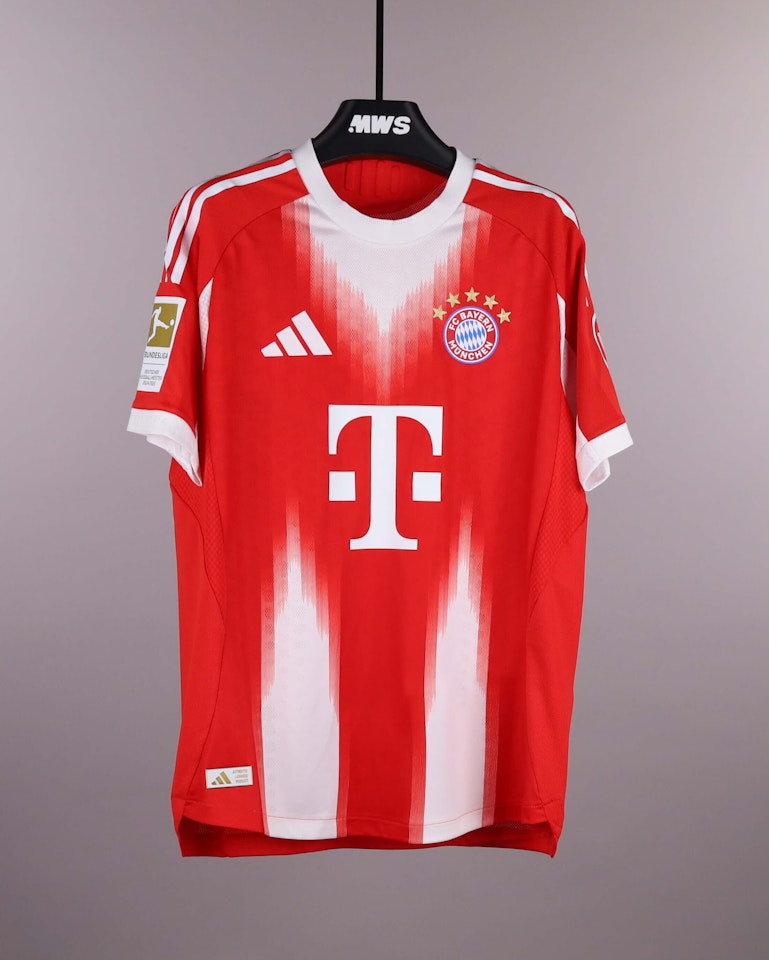 Tom Bischof FC Bayern München shirt