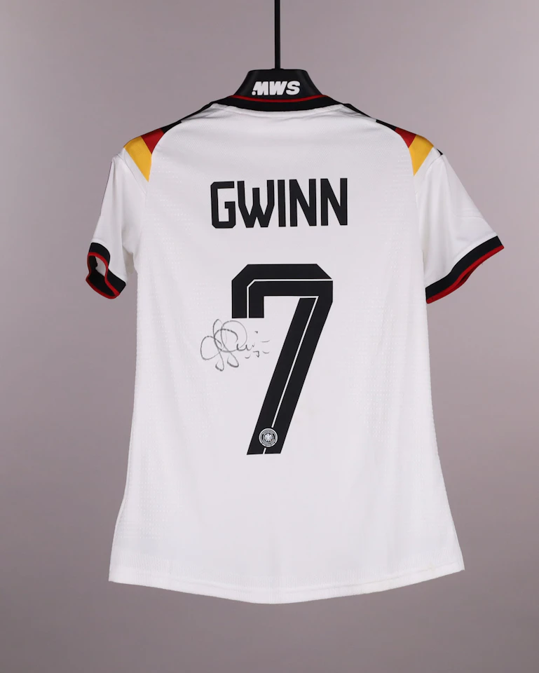 来自Germany W的Giulia Gwinn球衣