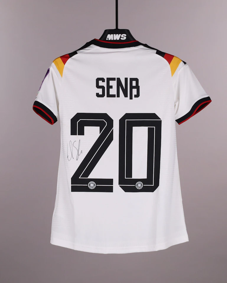 Elisa Senß Germany W shirt