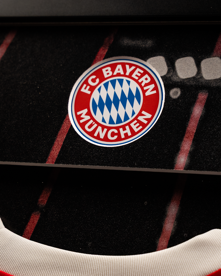 Harry Kane | Limited Edition Framed Signed Home Shirt