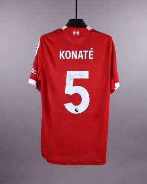 来自Liverpool的Ibrahima Konaté球衣