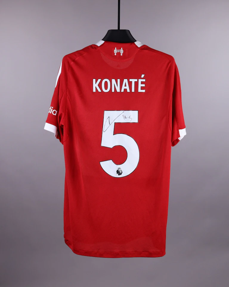 来自Liverpool的Ibrahima Konaté球衣