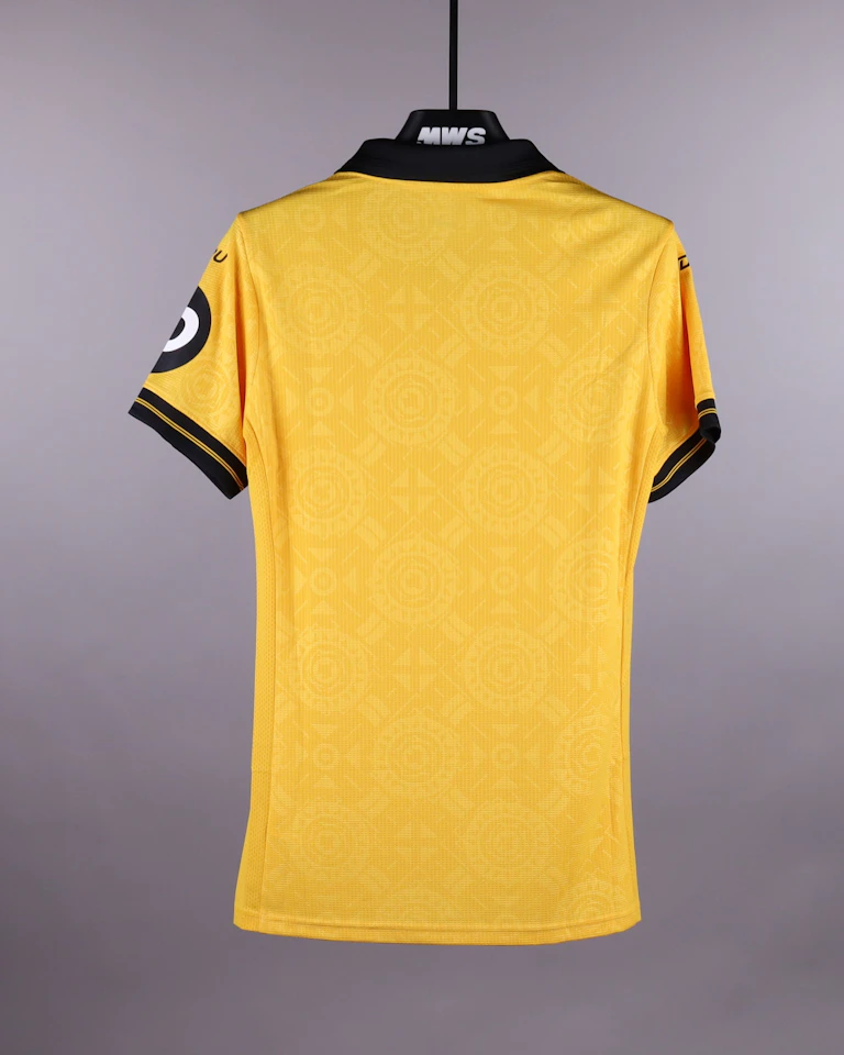 Squad Signed Shirt - 3
