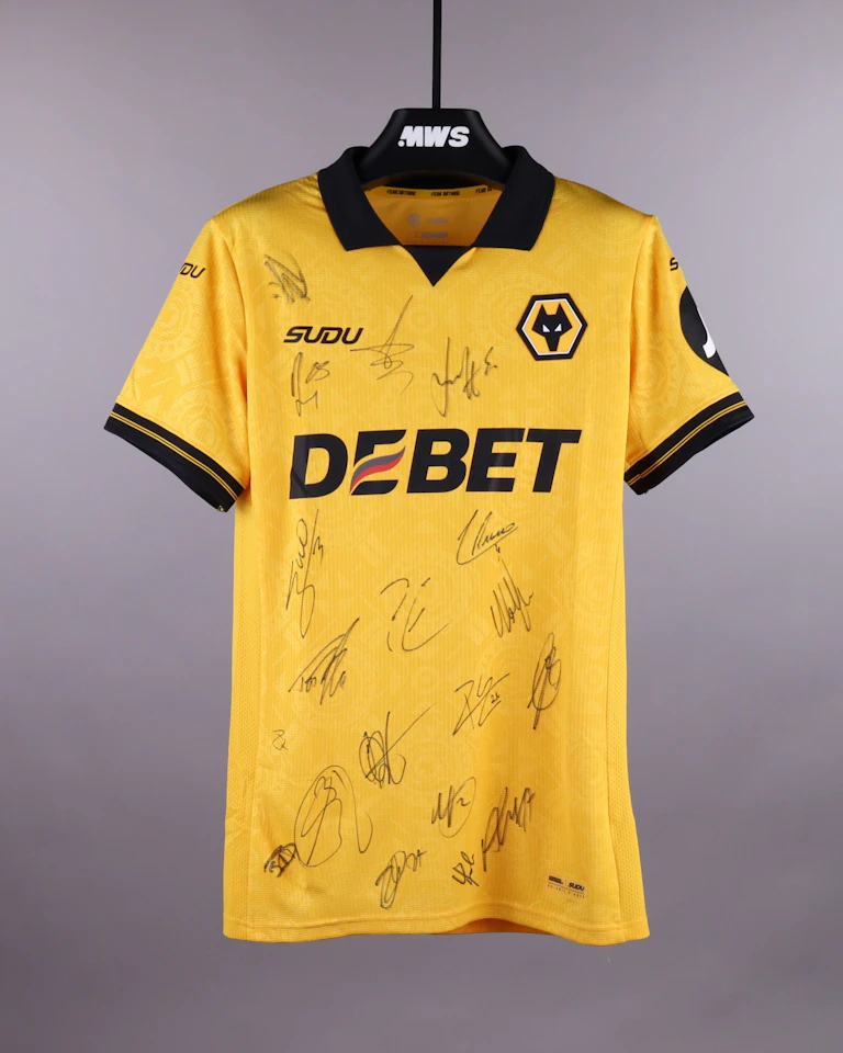 Squad Signed Shirt - 3