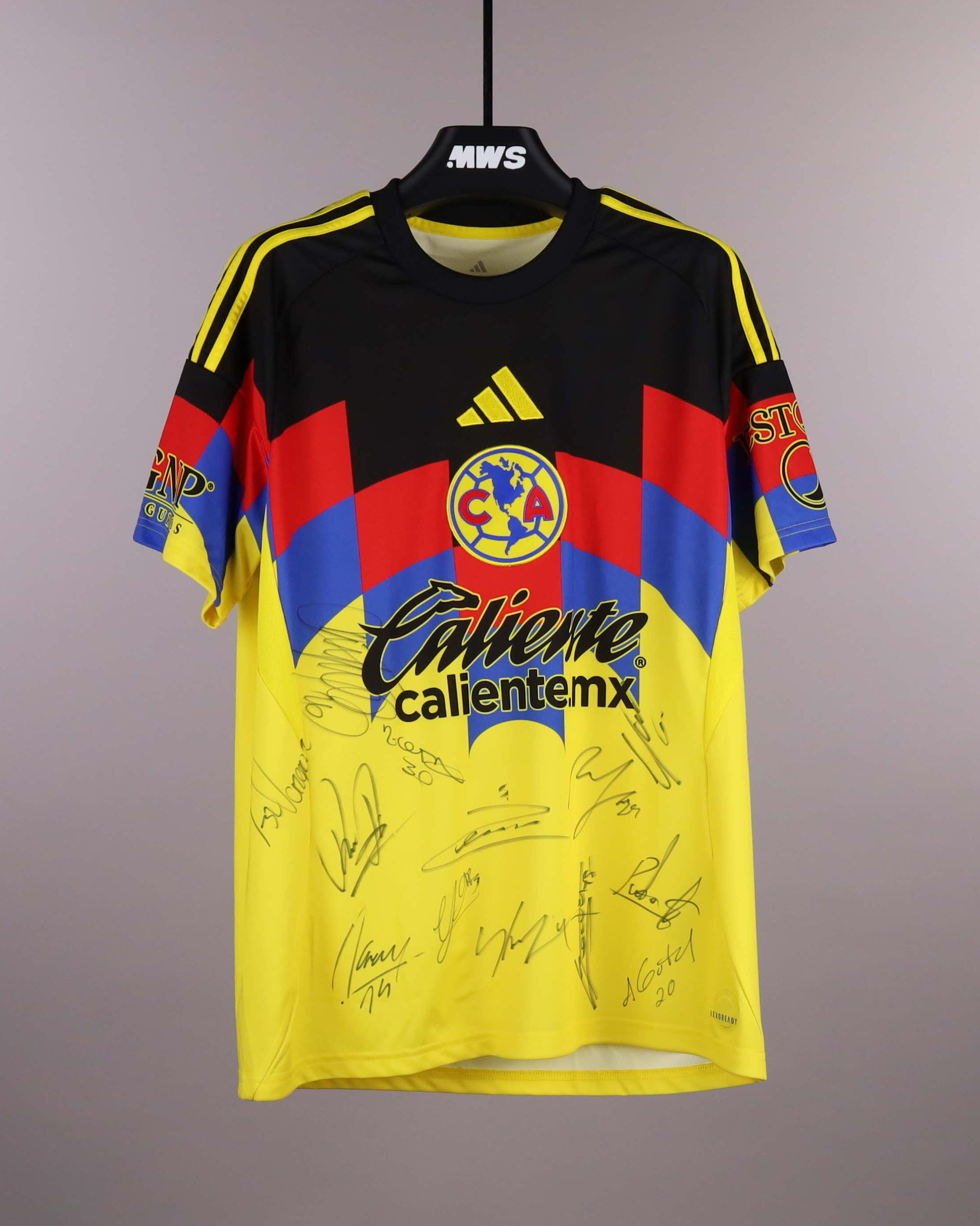 Squad Signed Shirt | Club América 