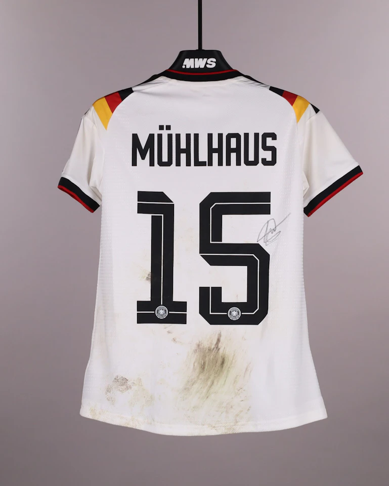 Larissa Mühlhaus Germany W shirt
