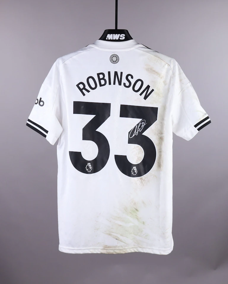 来自Fulham的Antonee Robinson球衣