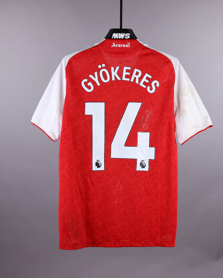 Viktor Gyökeres Arsenal shirt