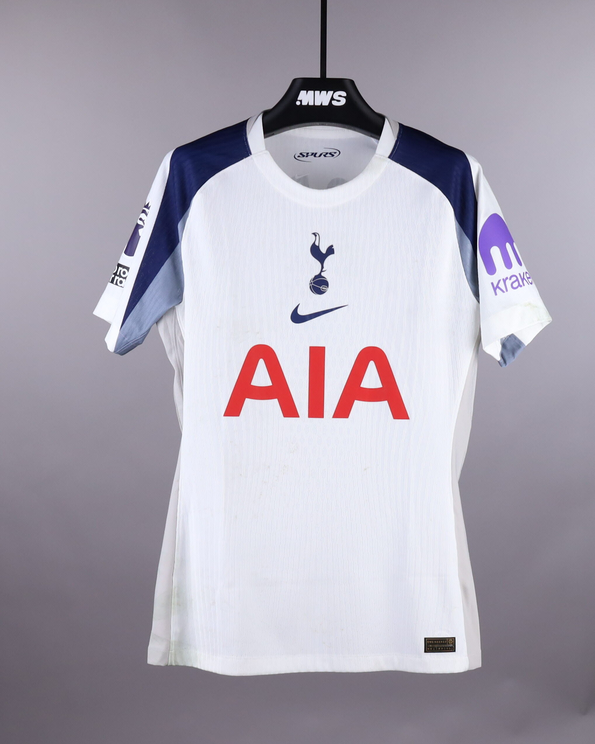 Pedro Porro Tottenham Hotspur shirt
