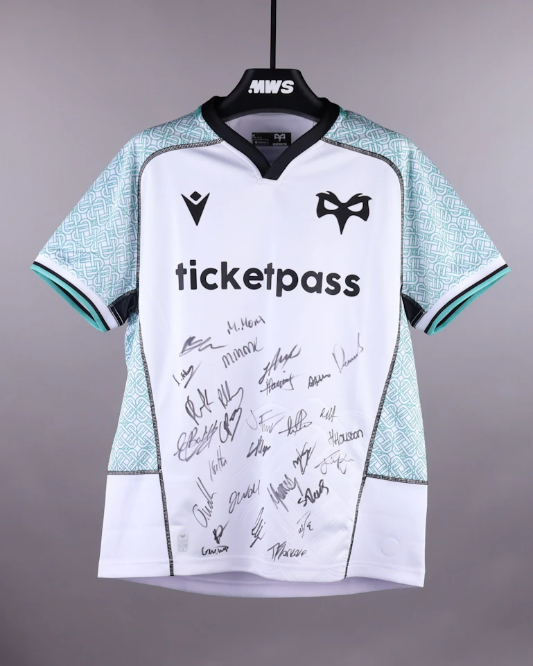Squad Signed Shirt - 2