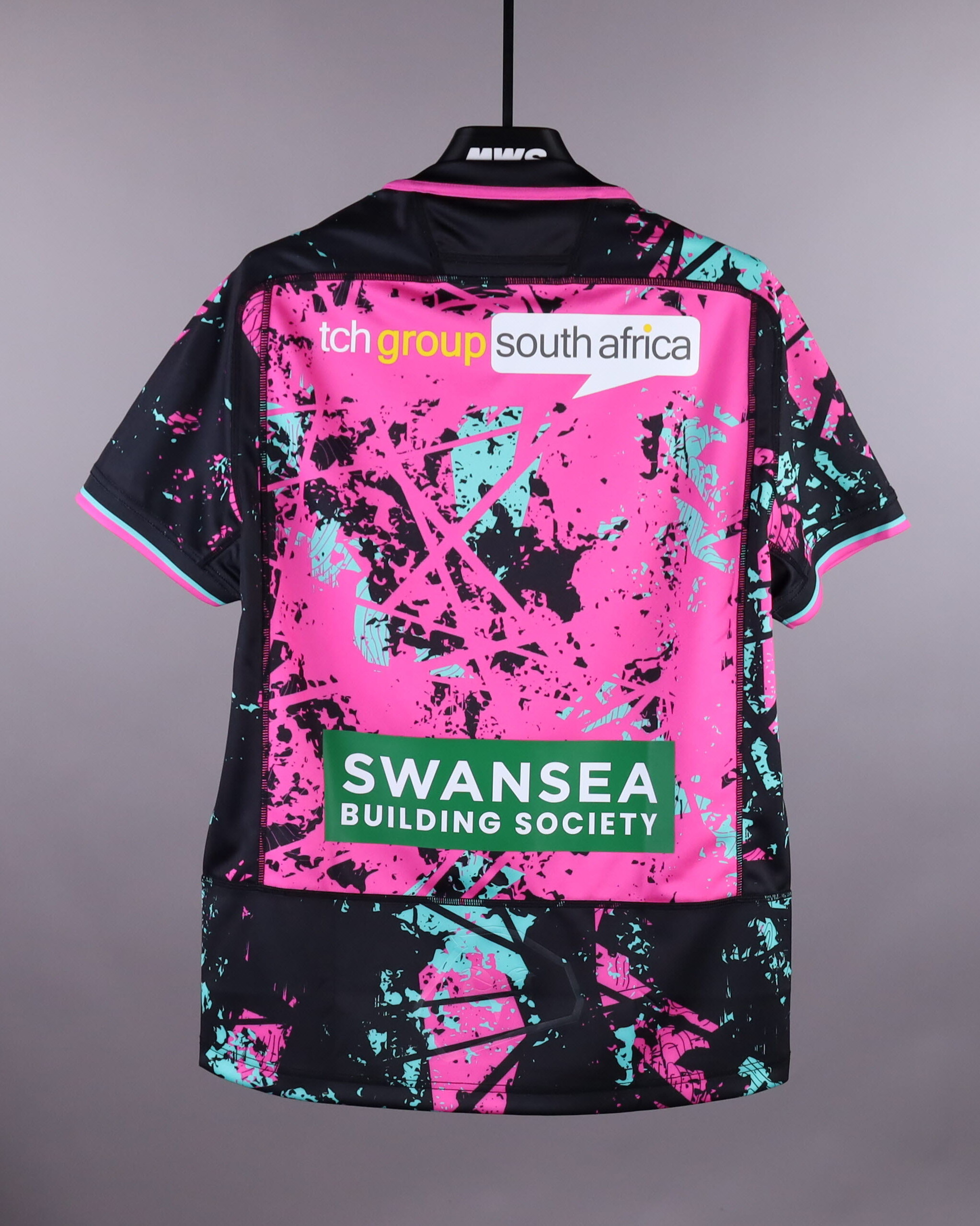 Squad Signed Shirt - 2 | MatchWornShirt