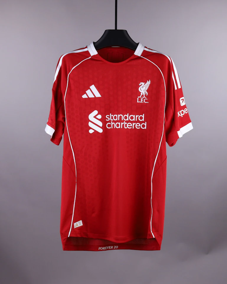 来自Liverpool的Mohamed Salah 球衣