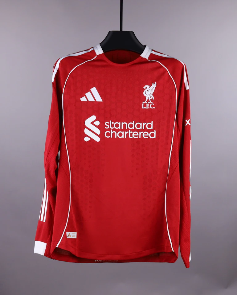 来自Liverpool的Alexis Mac Allister球衣