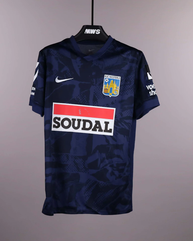 Arthur Piedfort KVC Westerlo shirt