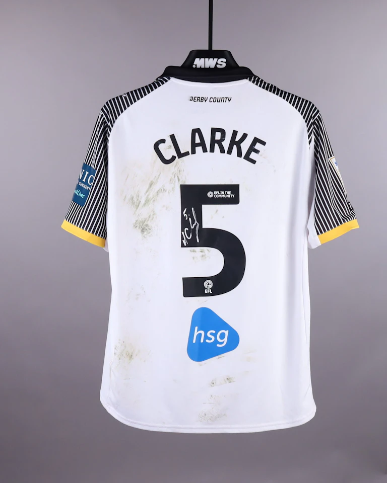 来自Derby County的Matt Clarke球衣