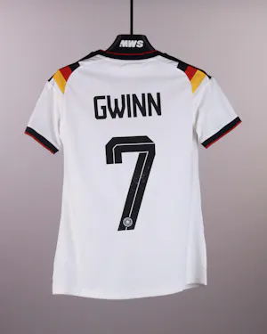 Germany W-Trikot von Giulia Gwinn