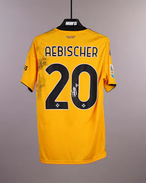 来自Pisa SC的Michel Aebischer球衣