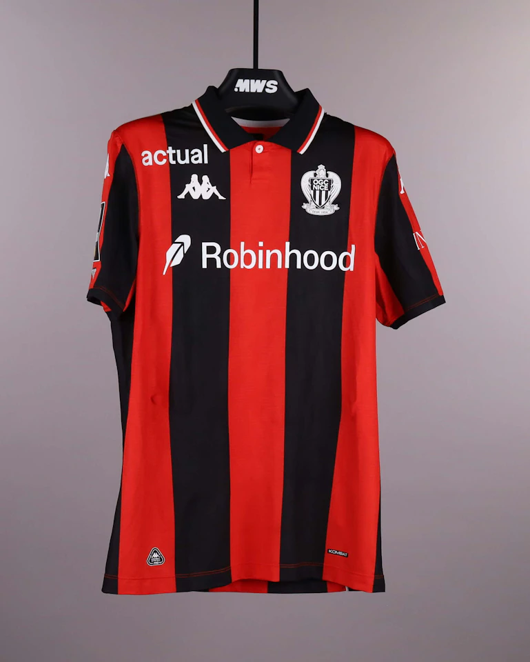 来自OGC Nice的Jonathan Clauss球衣