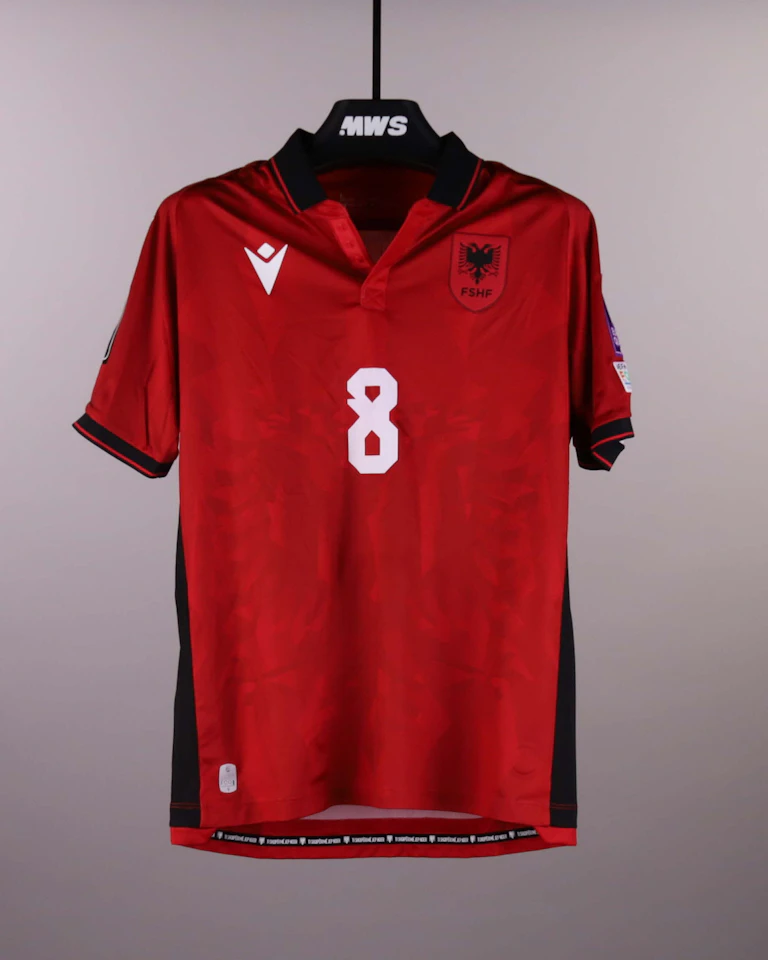 Dilajda Leka Albania camisa.