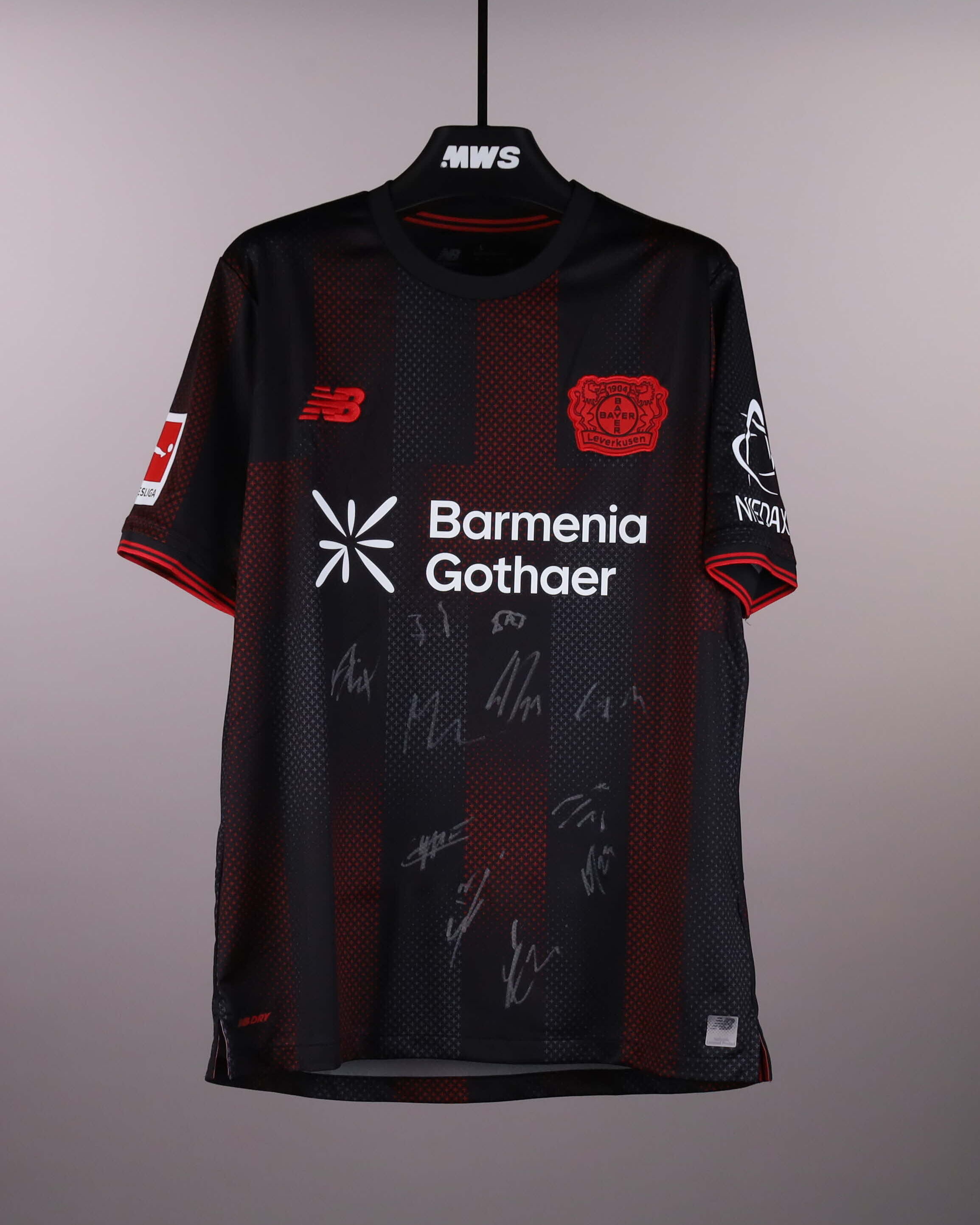 Squad Signed Home Shirt | MatchWornShirt