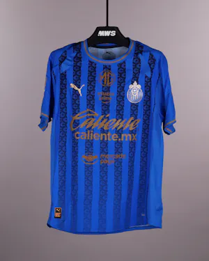 来自Chivas Guadalajara的Brian Gutierrez球衣