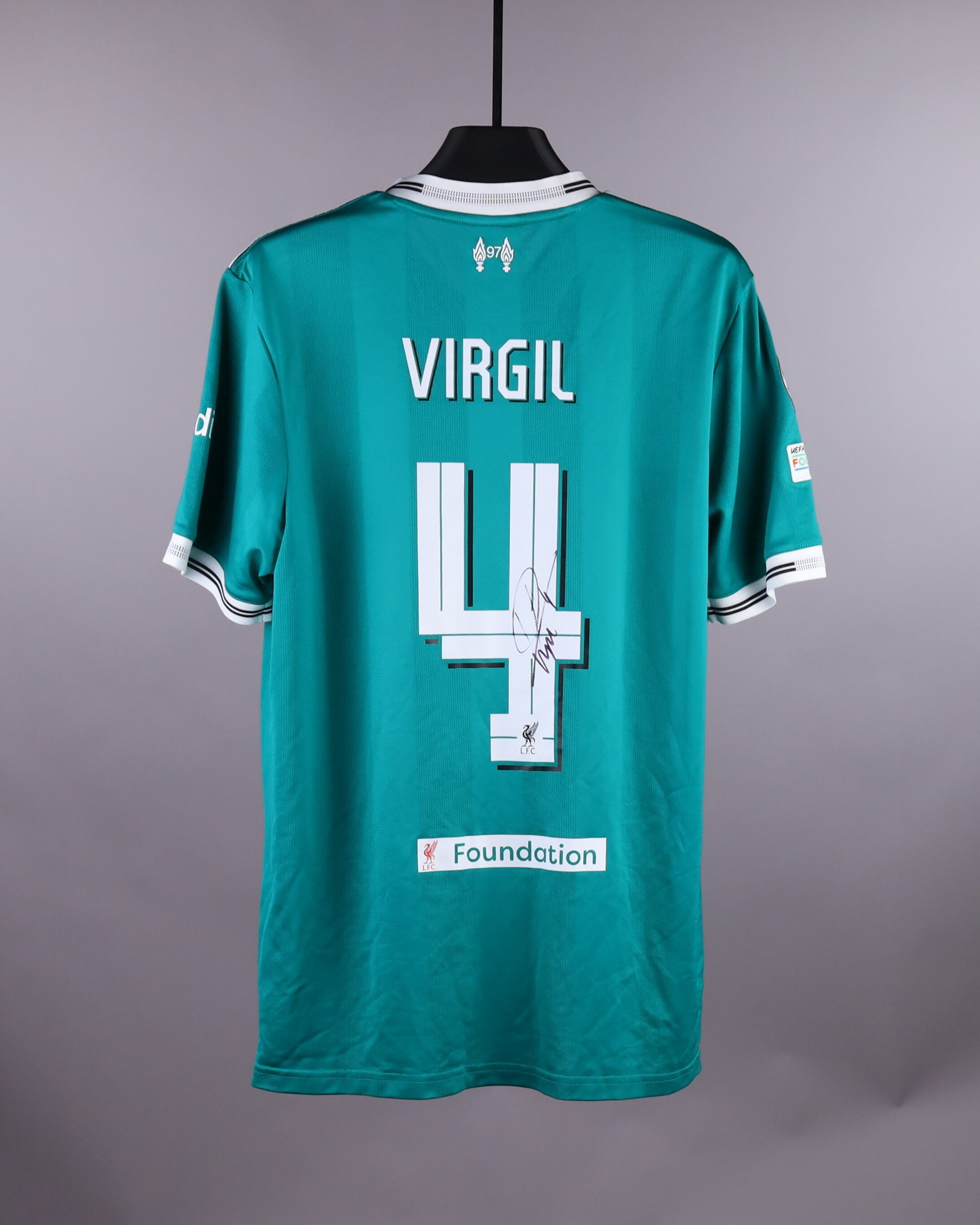 Virgil van Dijk Liverpool jersey
