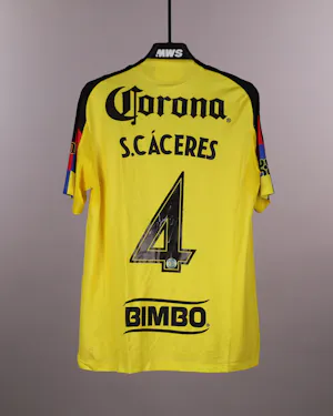 来自Club América的Sebastián Cáceres球衣