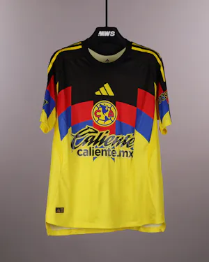 来自Club América的Sebastián Cáceres球衣