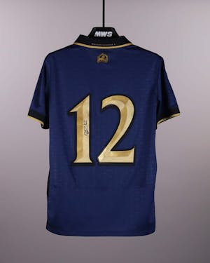 Charlie Pavey AIK shirt