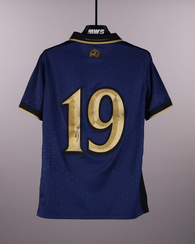 Dino Beširović AIK shirt