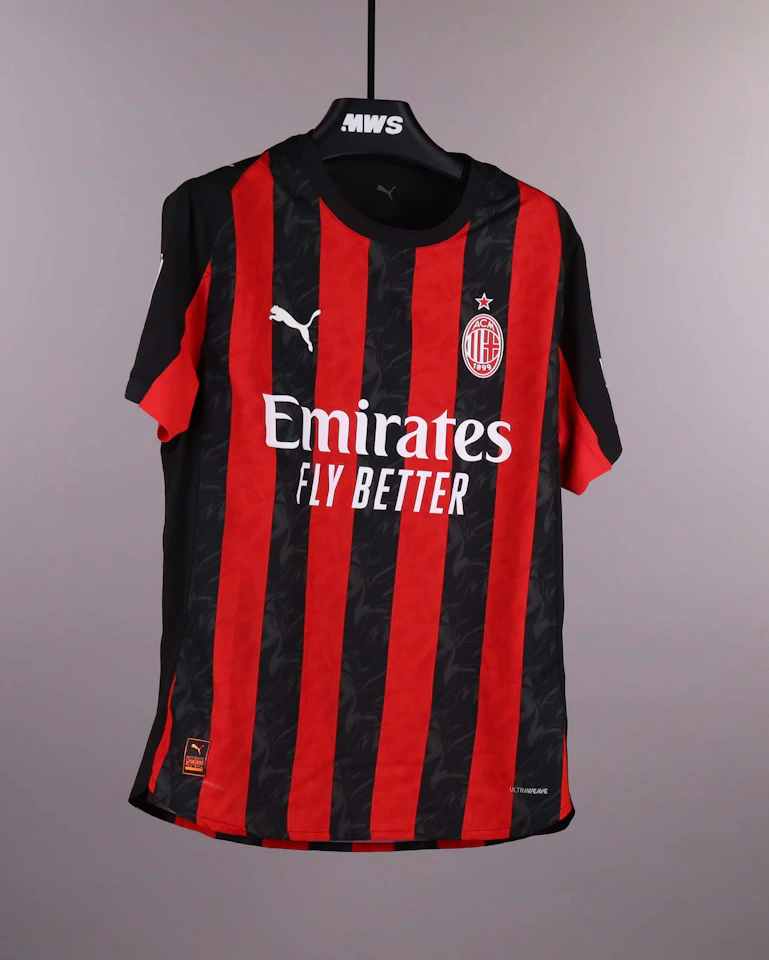 AC Milan-Trikot von Alexis Saelemaekers