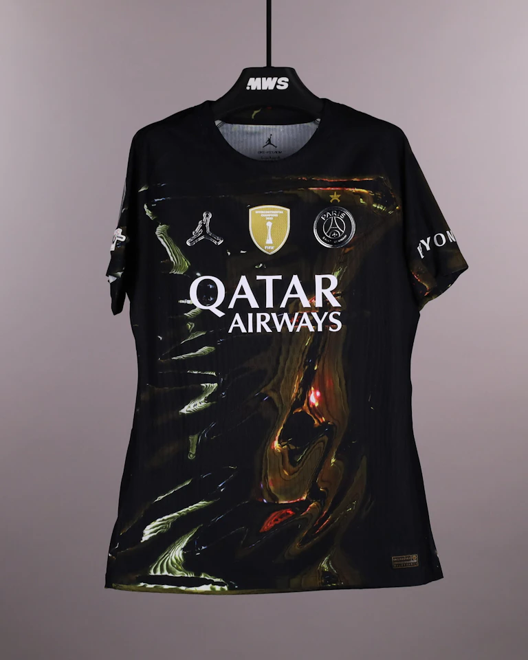 Camiseta Khvicha Kvaratskhelia Paris Saint-Germain