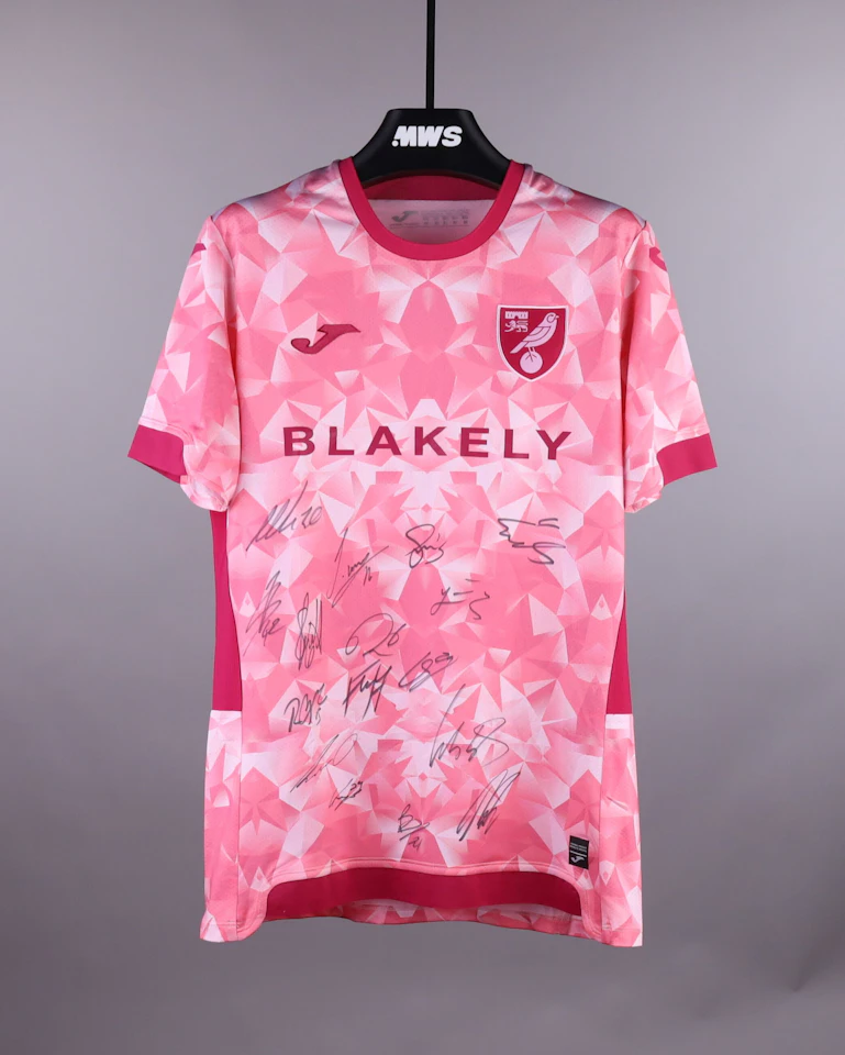 Squad Signed Shirt - 4