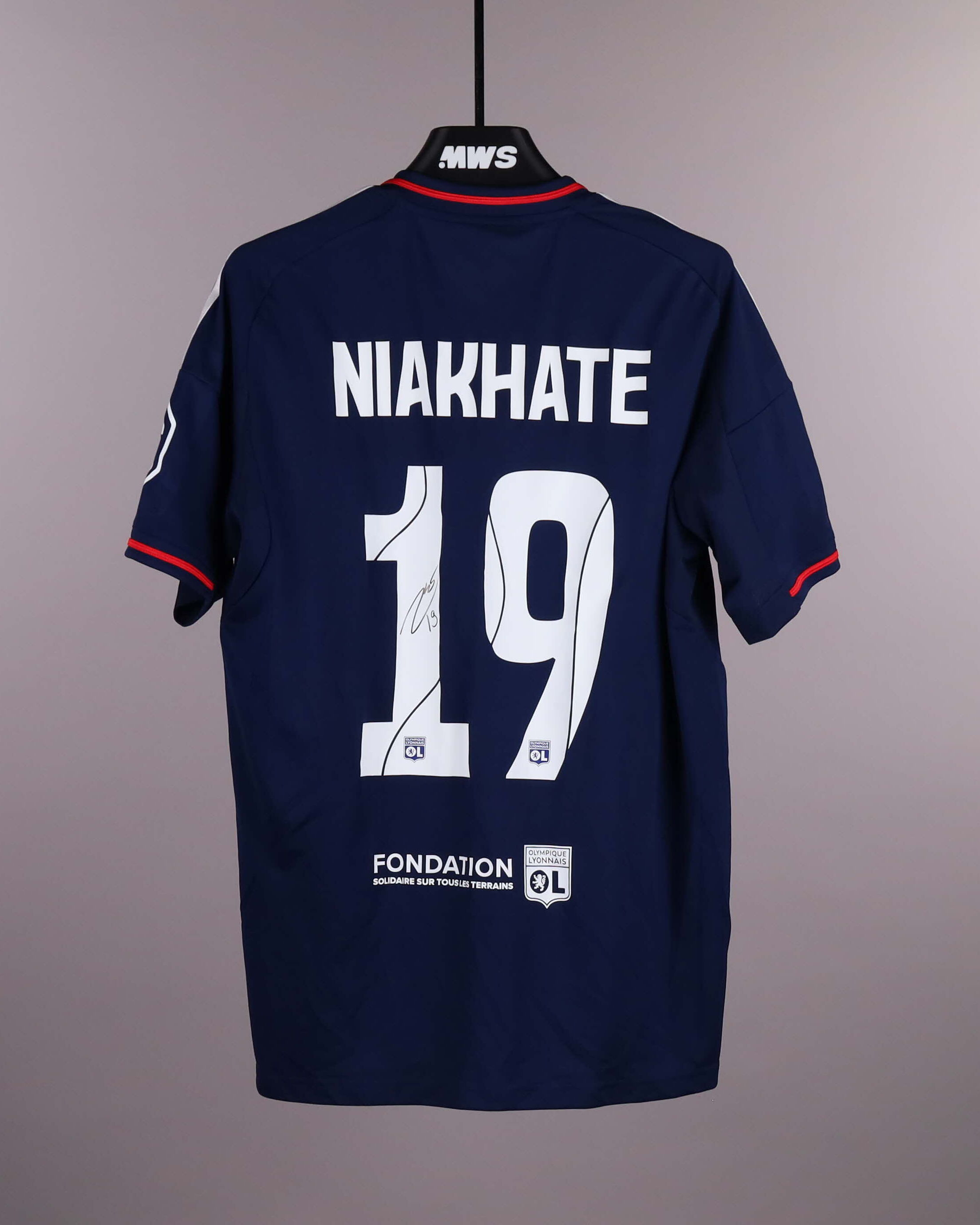 オリンピック・リヨンのユニフォーム | MatchWornShirt