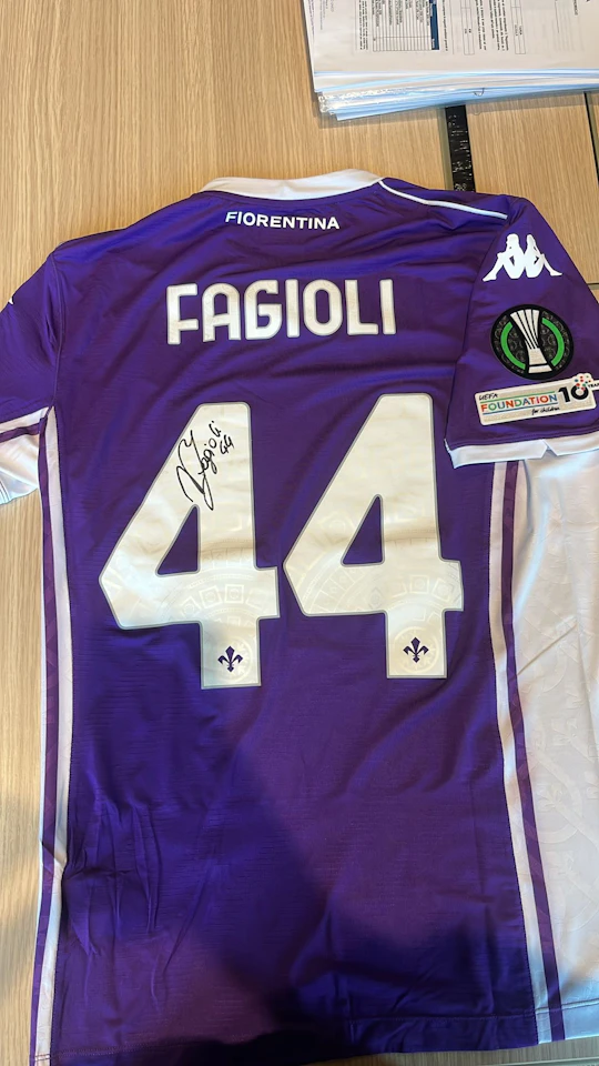来自ACF Fiorentina的Nicolò Fagioli球衣