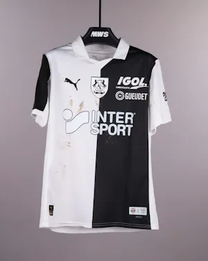 来自Amiens SC的Siaka Bakayoko球衣