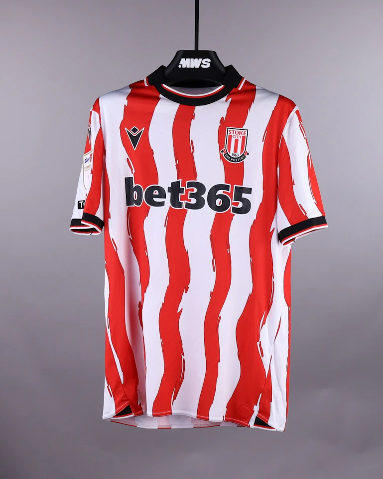 来自Stoke City的Million Manhoef球衣