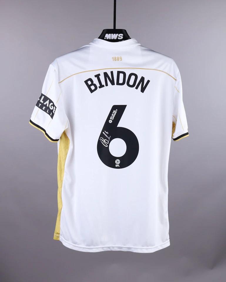 Tyler Bindon Sheffield United shirt