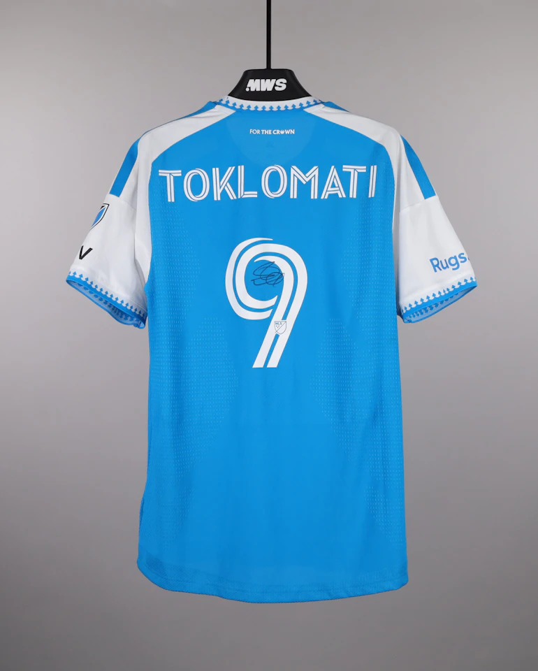 来自Charlotte FC的Idan Toklomati Jorno球衣