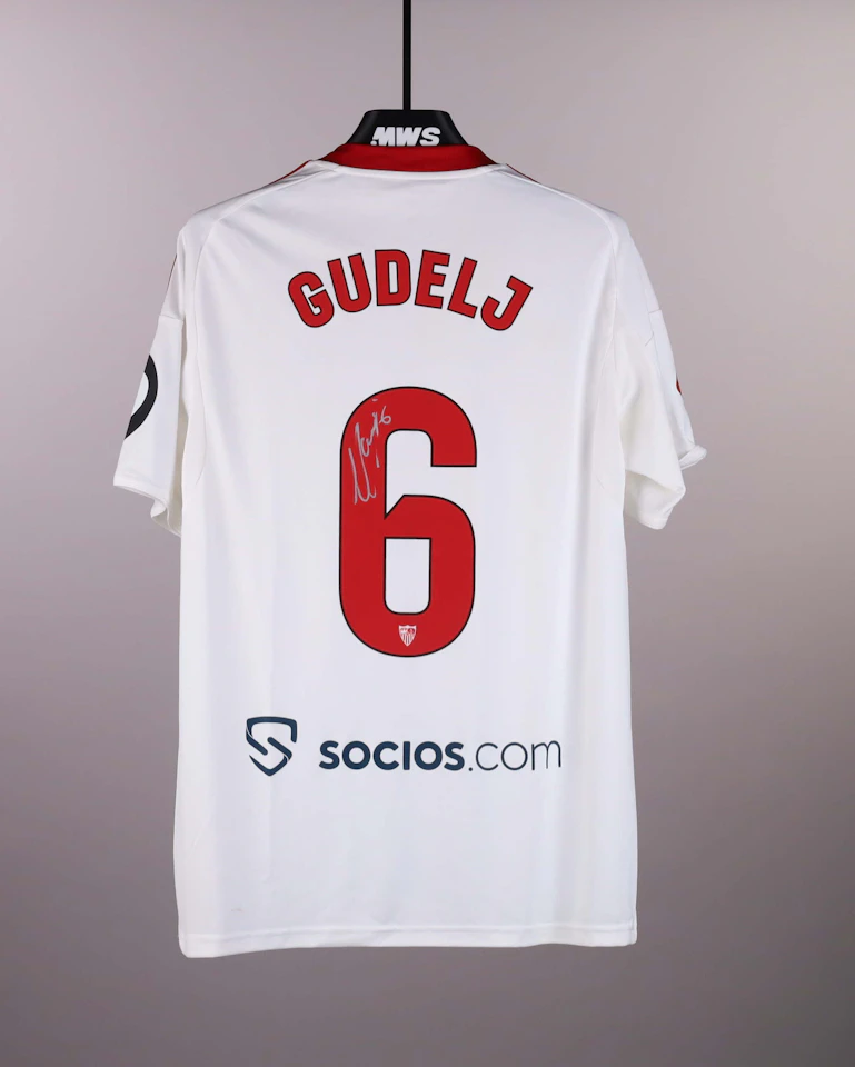 来自Sevilla FC的Nemanja Gudelj球衣