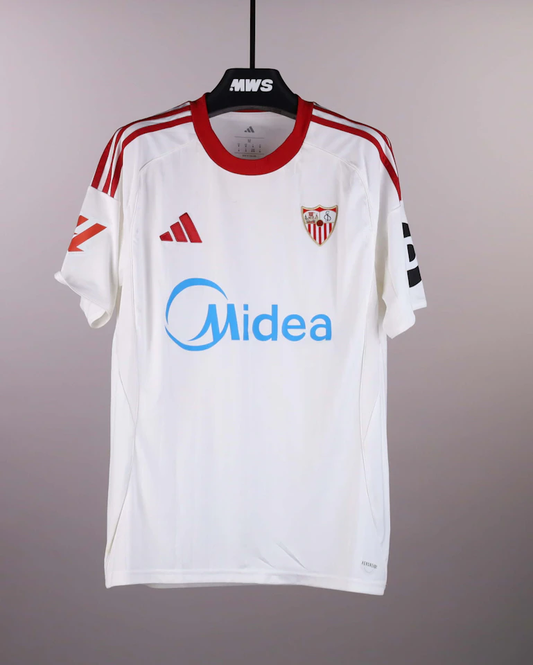 来自Sevilla FC的Nemanja Gudelj球衣