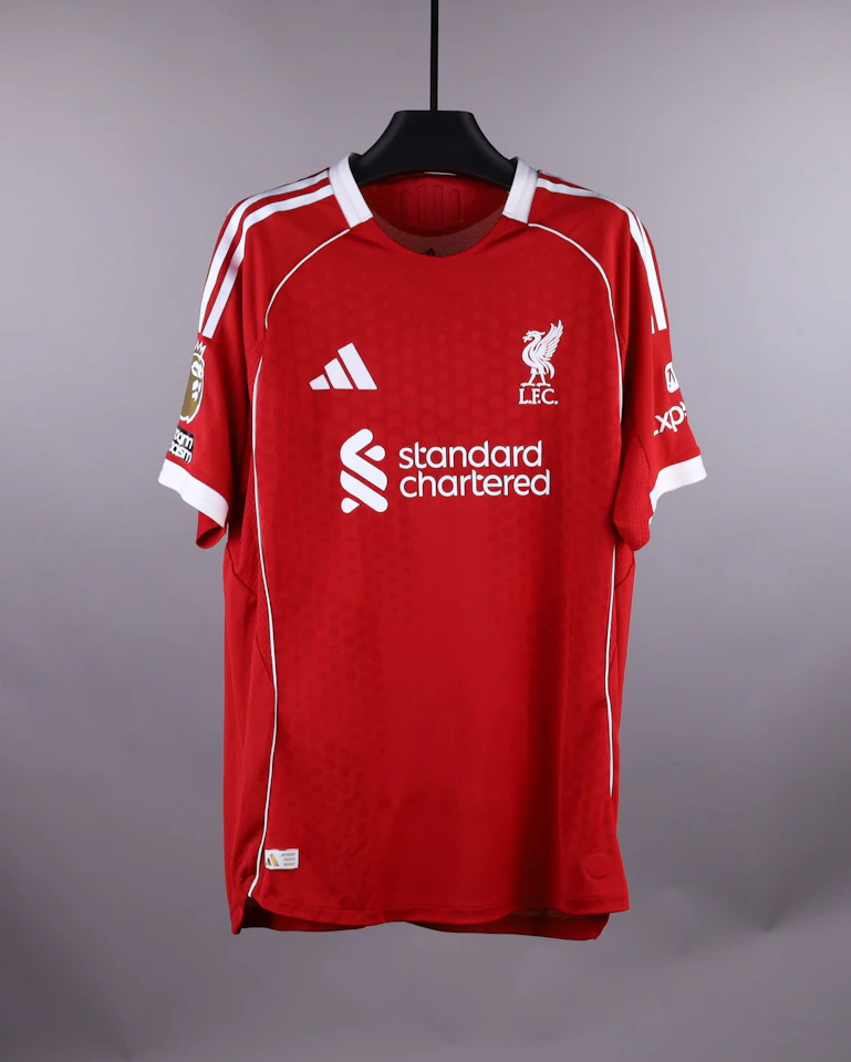 来自Liverpool的Joe Gomez球衣